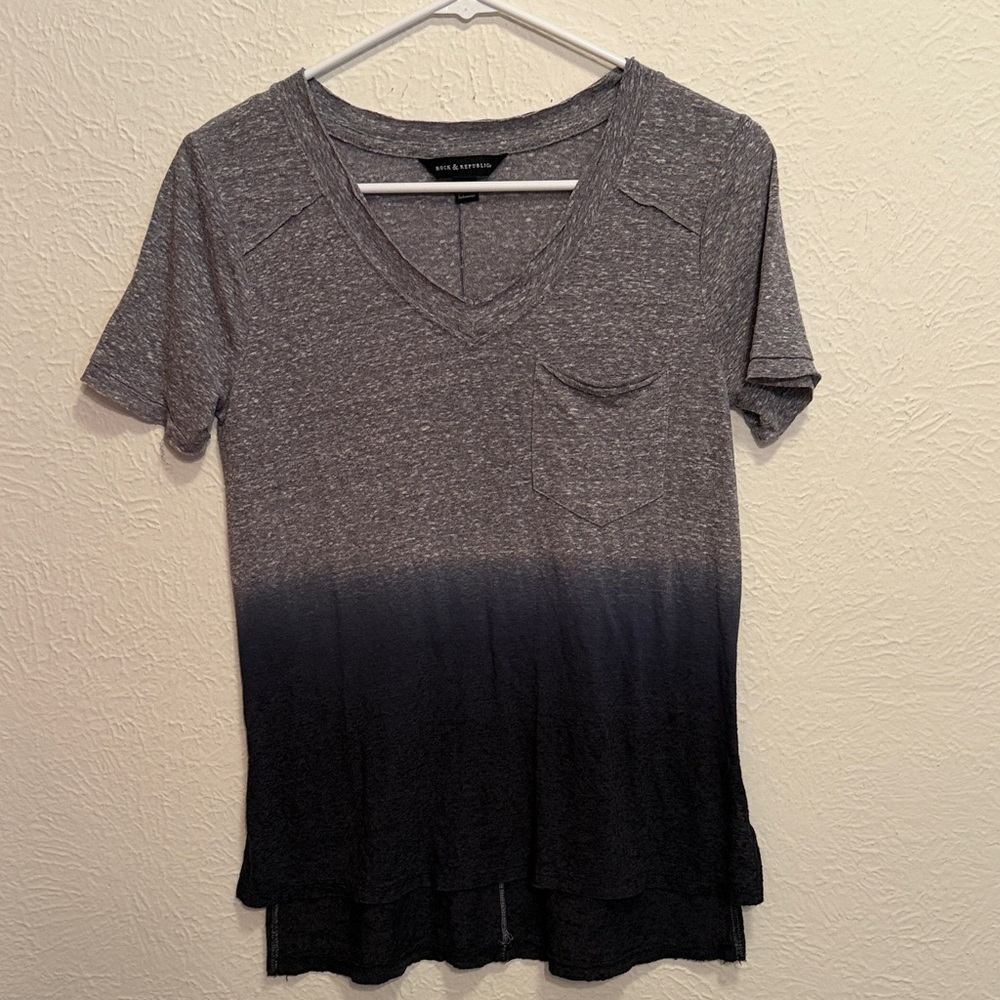 Rock & Republic Gray Black Ombre V-Neck Top-size XS